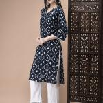 Women Liva Blue Geometric Print Kurta